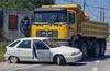 Τροχαίο ατύχημα στα φανάρια του Συνεταιρισμού - Φορτηγό συγκρούστηκε με ΙΧ αυτοκίνητο