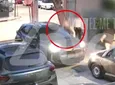 Σοκαριστική επίθεση στο Ίλιον: Οδηγός γρονθοκόπησε γυναίκα μπροστά στο παιδί της (vid)