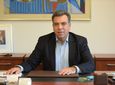 Ο Μάνος Κόνσολας παρέδωσε νομοσχέδιο για την αντιμετώπιση της διάβρωσης των ακτών σε τρεις Υπουργούς