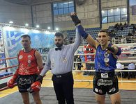 Κυριάρχησε ο Νίκος Παπανικολάου - Πρωταθλητής Ελλάδος Μουάι τάι στα 75 κιλά