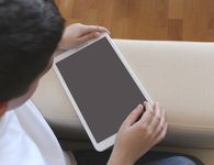 Τα social media “ροκανίζουν” τη συγκέντρωση των παιδιών – Νέα μελέτη τα συνδέει με αύξηση συμπτωμάτων ΔΕΠΥ