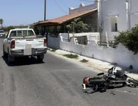 Τροχαίο ατύχημα στο Πυλί: Μηχανάκι συγκρούστηκε με μικρό φορτηγό - Στο νοσοκομείο ο οδηγός