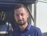 «Οι ποινές της ΑΑΔΕ οδηγούν τα καταστήματα σε αδιέξοδο» – Διαμαρτυρία επαγγελματία της Λάμπης