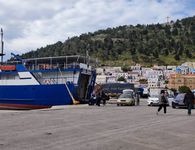 ΑΝΕΚ: Κορυφώνεται η αντιπαράθεση λίγο πριν τη ΓΣ – «Παραδώστε μας την εταιρία» το νέο μήνυμα Διακομιχάλη