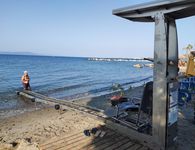 Παράπονα επισκεπτών και μόνιμων κατοίκων για την μη τοποθέτηση των εγκαταστάσεων πρόσβασης στις παραλίες της Κω για "εμποδιζόμενα" άτομα 
