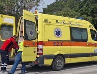 Το Yπ. Υγείας ψάχνει πληρώματα στα νησιά για τα ασθενοφόρα - Ο στρατός και η εργασία με «μπλοκάκι»