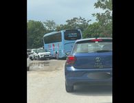 Διαμαρτυρία αναγνώστη για το πάρκινκ στον Αμπάβρη και τους "επαγγελματίες" οδηγούς των λεωφορείων και των φορτηγών