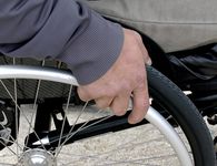 Προσωπικός Βοηθός: Επεκτείνεται σε όλη τη χώρα – Προσωπική βοήθεια έως €1.939 τον μήνα