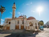 Επετεύχθη “συμβιβασμός” ανάμεσα σε Βακούφ Κω και καταστηματάρχες στο Τέμενος Ντεφτερντάρ  (Πλ. Ελευθερίας)