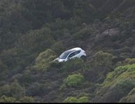 Ρόδος: Τράβηξε το τιμόνι για να γκρεμίσει στη χαράδρα την εν διαστάσει σύζυγο και το παιδί του και επιχείρησε να αυτοκτονήσει! 