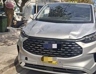 Τροχαίο στην πόλη της Κω – Ταξί βαν συγκρούστηκε με δύο ποδήλατα