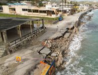 "Έκλεισε" ο παραλιακός δρόμος στο Καμάρι Κεφάλου