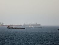 Ανάφλεξη στη Μέση Ανατολή: Το Ιράν έκλεισε τα Στενά του Ορμούζ και χτύπησε δύο πλοία, το ένα κυπριακό - Άμεση απάντηση από τις ΗΠΑ
