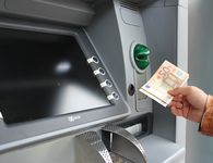 Μετρητά χωρίς ATM: Αναλήψεις από καταστήματα και καφενεία – Το νέο σχέδιο για την επαρχία    