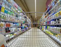 «Ψαλίδι» στις τιμές των Σούπερ Μάρκετ από σήμερα: Πάνω από 1.700 προϊόντα φθηνότερα – Τι περιλαμβάνει η λίστα