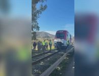 Νέο σιδηροδρομικό ατύχημα στην Ισπανία: Τρένο συγκρούστηκε με γερανό – Τουλάχιστον πέντε τραυματίες