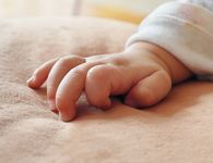 Κρήτη: Νεκρό βρέφος 7 μηνών από βρογχίτιδα
