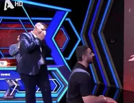  «Deal»: Άνδρας μπήκε στο πλατό και έκανε πρόταση γάμου στην αγαπημένη του