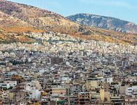 Κοινωνική Κατοικία: Φθηνό ενοίκιο, αλλά τέλος στα άλλα στεγαστικά επιδόματα – Ποιοι εντάσσονται