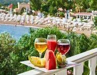 Οι… ευχάριστες τουριστικές εκπλήξεις στο τέλος της σεζόν  