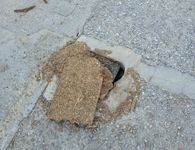 Τραυματισμός ηλικιωμένου τουρίστα στην Καρδάμαινα – Έπεσε σε σπασμένο φρεάτιο
