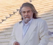 Πέθανε ο σπουδαίος Έλληνας μουσικοσυνθέτης Βαγγέλης Παπαθανασίου