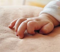 Γαλλία: Βρέθηκαν νεκρά δύο μωρά μέσα σε καταψύκτη