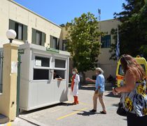 Ευχαριστήρια επιστολή προς τους γιατρούς, το νοσηλευτικό προσωπικό, τραυματιοφορείς, ακτινολογικό εργαστήριο του Νοσοκομείου Κω και το ΕΚΑΒ
