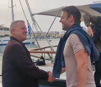 Στην Κω έφτασε ο Πρόεδρος του ΣΥΡΙΖΑ Στέφανος Κασσελάκης (φωτο)