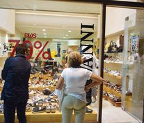 Τέσσερις Κυριακές ανοιχτά τα μαγαζιά για τα Χριστούγεννα – Αυτές είναι οι ημερομηνίες