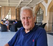 Ο Κ. Σκανδαλίδης μιλάει για την εκδήλωση παρουσίασης στην Κω του βιβλίου «Το βιολί του παπα-Γιώργη»