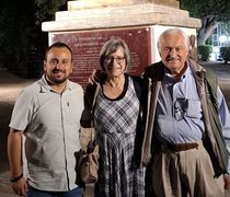X. Nαβροζίδης: Ο δωρητής του αγάλματος του Ιπποκράτη κ. Δημήτρης Τάσσιος με την σύζυγο του Ελένη, ξανά στην Κω