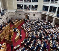 «Γαλάζιες» ενστάσεις για την απαγόρευση δόμησης στους μικρούς οικισμούς 