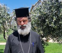 O εφημέριος του Ι.Ν. Εισοδίων της Θεοτόκου στην Κέφαλο μιλάει για την ανάγκη του έργου ασφαλτόστρωσης στον Αϊ Γιάννη