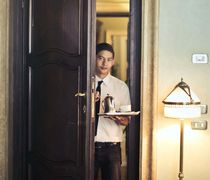 Έρχονται 80.000 εργάτες από τρίτες χώρες στην Ελλάδα – Οι τεράστιες ανάγκες της αγοράς και η γραφειοκρατία