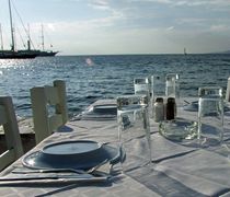 Επεσε ο τζίρος της εστίασης το φετινό καλοκαίρι παρά το ρεκόρ αφίξεων