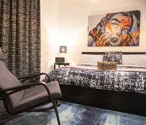 Airbnb: Πόσο επηρέασαν την "εξάπλωσή" του τα περιοριστικά μέτρα 