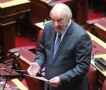Ολομέτωπη επίθεση Νικητιάδη κατά της ΝΔ στη Βουλή για την εγκατάλειψη της υγείας στη Δωδεκάνησο
