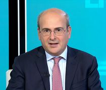 Κωστής Χατζηδάκης: «Το 2026 έρχονται κι άλλα μέτρα στήριξης»