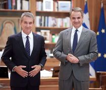 Στη ΝΔ προσχώρησε ο Ανδρέας Λοβέρδος 