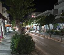 Πεσμένη η κίνηση στην οδό Κανάρη –  Σε απόγνωση οι επαγγελματίες