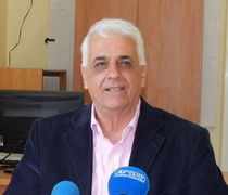 K. Kαϊσερλης: Στο παγκάκι του Κάστρου ο Θωμάς ήρθε για να μάθει για τα ογκώδη απορρίμματα