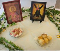 Βάρβαρα και λουκουμάδες από την Ένωση Κώων Αθηνών