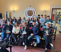 Λύκειο από τη Νάπολη επισκέφτηκε την Έπαρχο Ντίνα Σβύνου