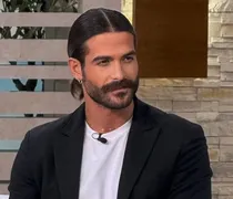 Συνελήφθη ο Άρης Μουγκοπέτρος μετά από μήνυση της συζύγου του για ενδοοικογενειακή απειλή