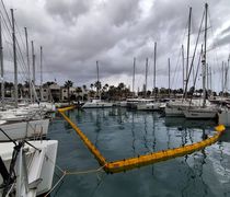 Με επιτυχία, παρά τις δυσμενείς καιρικές συνθήκες, ολοκληρώθηκε η ετήσια άσκηση αντιμετώπισης θαλάσσιας ρύπανσης στη Μαρίνα Κω