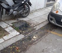 Παράπονα για τα λύματα στην οδό Βεροιοπούλου