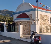 Ἑσπερινός καί Θεία Λειτουργία στό Ἱερό Ἐξωκκλήσιο Ἁγίας Ὑπομονῆς στήν Μεσσαριᾶ