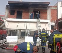 Φωτιά σε διώροφη μονοκατοικία στο Πυλί 