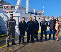 Επέστρεψε στην Κάλυμνο το «ΟΛΥΜΠΙΟΣ ΖΕΥΣ» – Συγκίνηση στο λιμάνι και αυλαία για τον καπετάν Γιάννη Πετρίδη